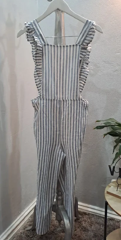 Linen Jumpsuit (Small) Graduation unclassified dresses