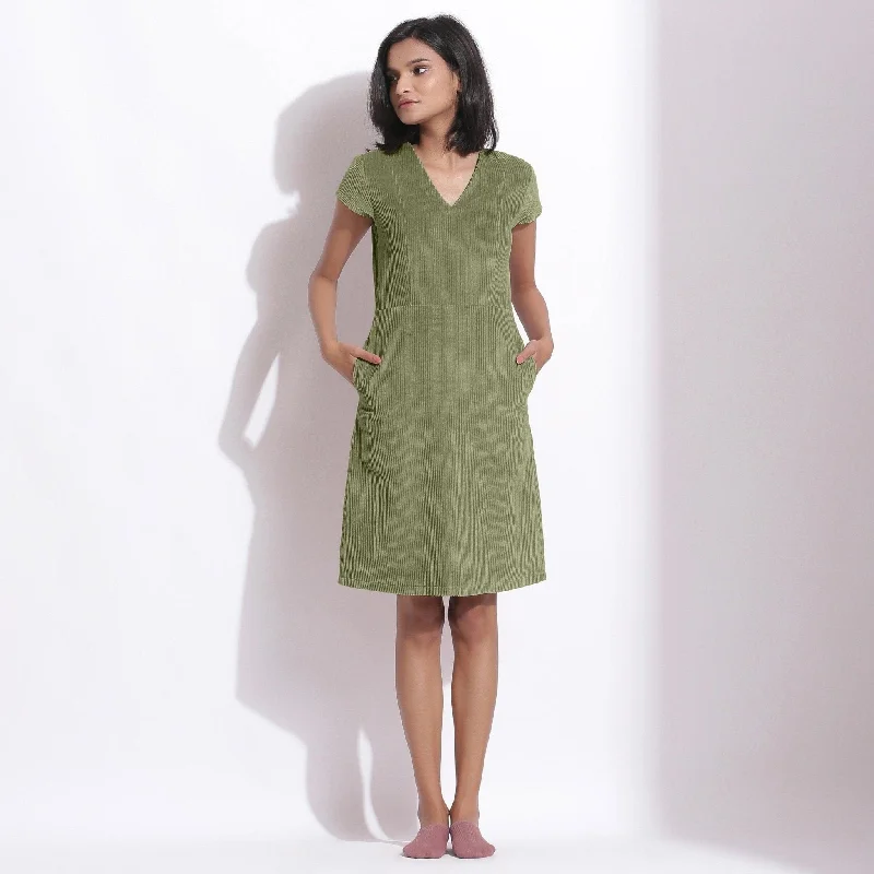 Sage Green Warm Cotton Corduroy Knee Length Shift Dress Bold pattern unclassified dresses